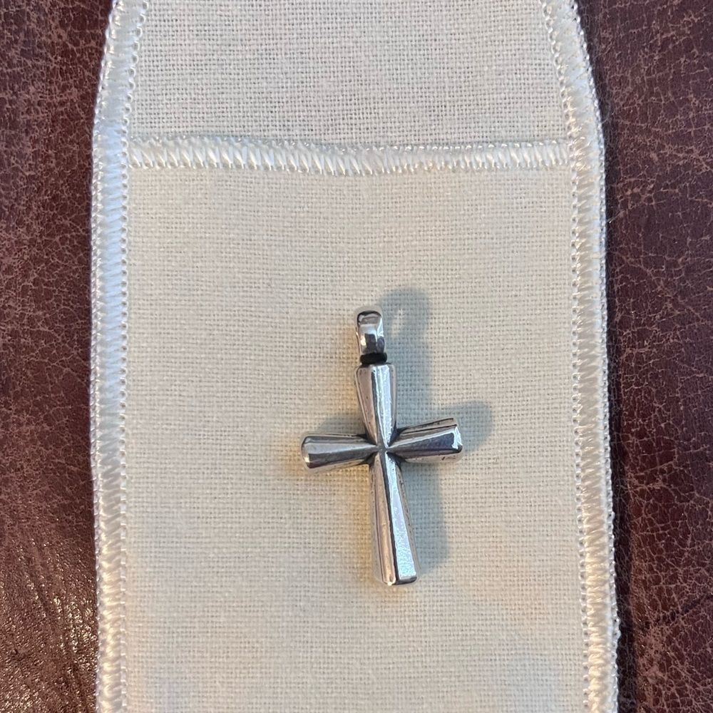 James Avery Old World Cross